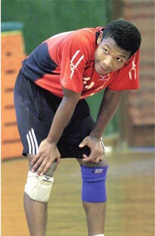 中年|我国“黑二代”排球手,赛后曾反复强调:我是中国人,不是外援!