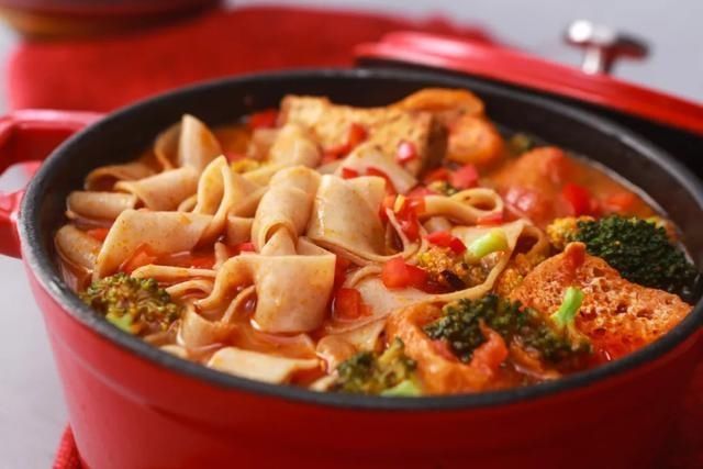 酸甜|一份面如何吃到爽?教你一招,酸甜开胃又鲜香,做梦都馋