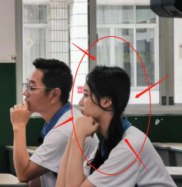  以说|徐艺洋首档综艺节目，穿校服上课，离开十级美颜后，校花级美貌