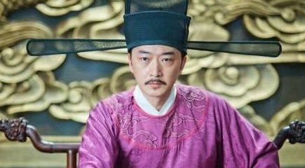 目不识丁|将军谢恩却忘了谢恩词，半天憋出一句话满堂大笑，皇帝却宠信一生