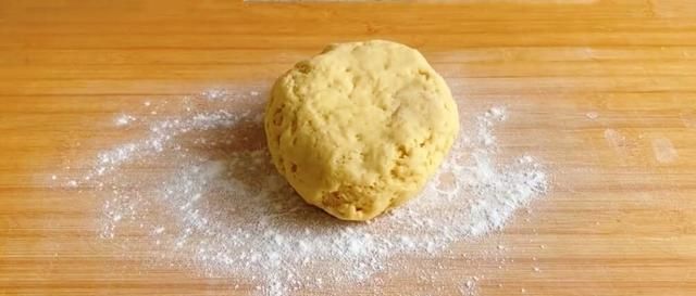 细腻|玉米面百吃不厌的做法,加1盒酸奶,柔软细腻香甜,全家人都爱吃