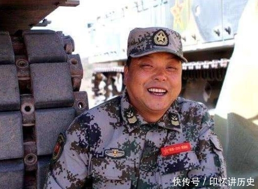 地震|汶川地震时,那位对总理大喊“让路”的战士,现在过得怎么样了?