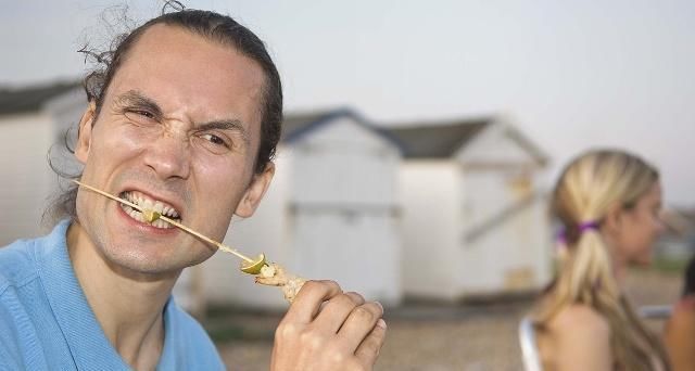  吸烟|吸烟喝酒会加速男人衰老？不要太天真，真正的衰老加速器是它