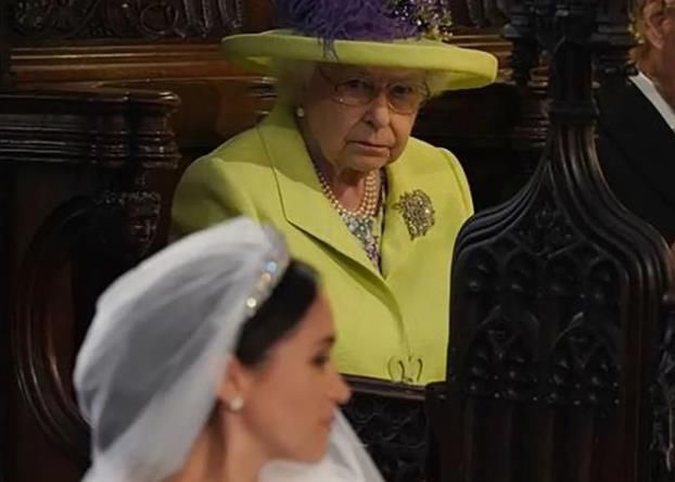  新书|39岁梅根新书爆料！种种不如意甩锅王室，网友：被哈里宠成巨婴