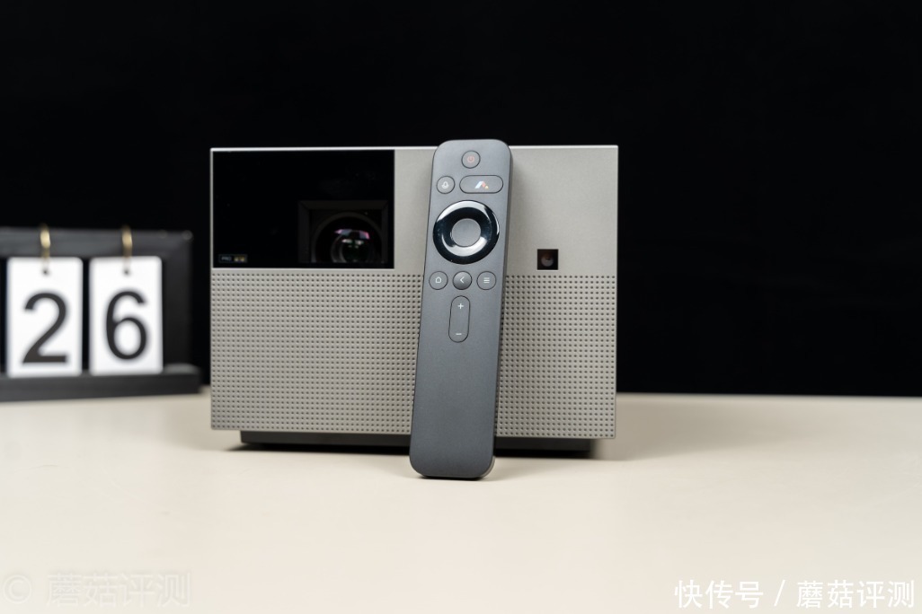 Vogue|轻松打造家庭影院,畅享极致影音体验、峰米Vogue Pro家用投影机 评测