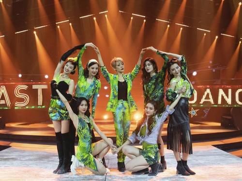  出道|靠砸钱出道？《乘风破浪的姐姐》总决赛，粉丝开始集资打投