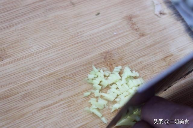 做凉拌|凉拌皮蛋，有3种调味料是关键，每一种都能让皮蛋美味翻倍