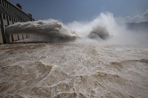 成功|成功应对6场次洪水！入汛以来三峡枢纽总拦蓄水量近182亿立方米