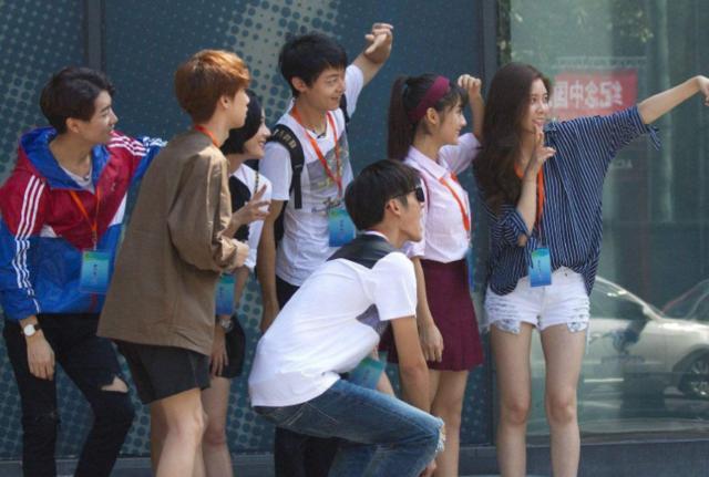 简直|《一年级》简直了,3年后素人都成人气演员,嚣张的她却销声匿迹