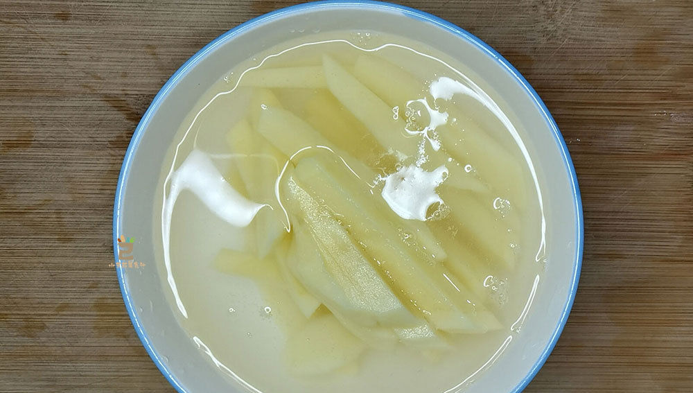  卷子|三伏天烙饼吃腻了，教你老北京特色粘卷子，有菜有饭有营养，真香