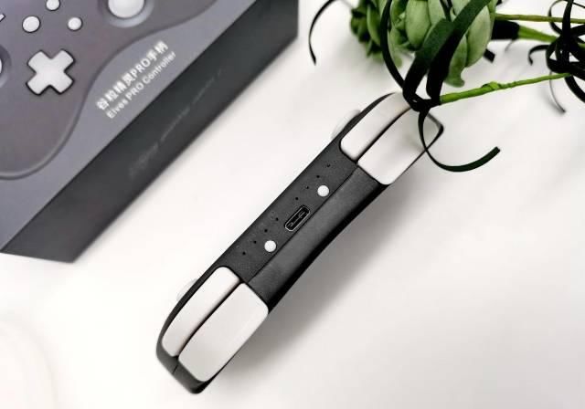  PRO|谁说的手柄打不过键鼠的，谷粒精灵PRO手柄给你点颜色看