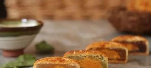 饼皮|做了25年月饼大叔，教您正宗月饼6大诀窍，香甜细腻不腻口