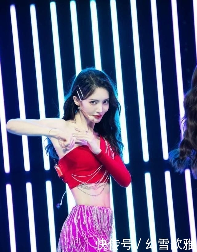 爆发|金晨《情人》舞台大秀钢管舞舞台张力再度爆发