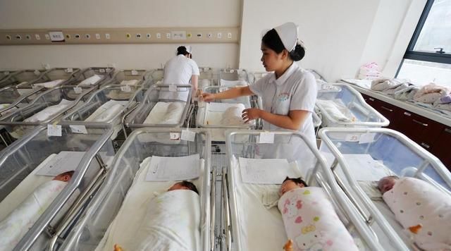  手印|刚出生的婴儿要留脚印？手印为什么不行？看完三个原因就明白了