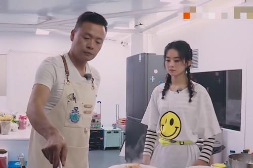  赵丽颖|没了秦海璐，赵丽颖的温柔压不住大厨，中餐厅刚开播就被气哭