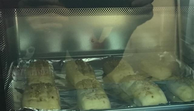 不用|不用高筋面粉,不用揉出筋膜,一样做出好吃的面包