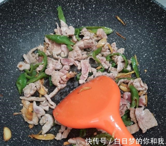 下饭|辣椒炒肉,好吃下饭,简单易做