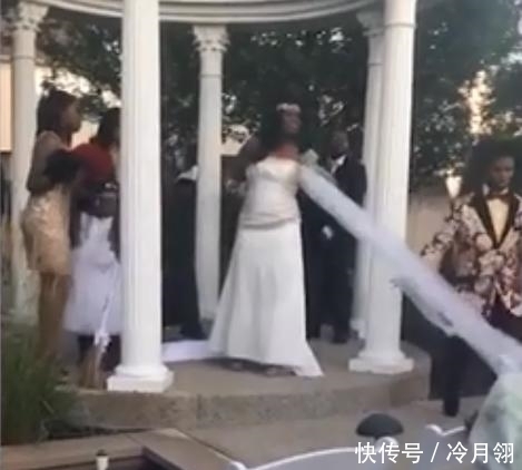 大喊|外国女强闯黑人婚礼现场视频走红，朝新郎大喊：我有你的孩子了