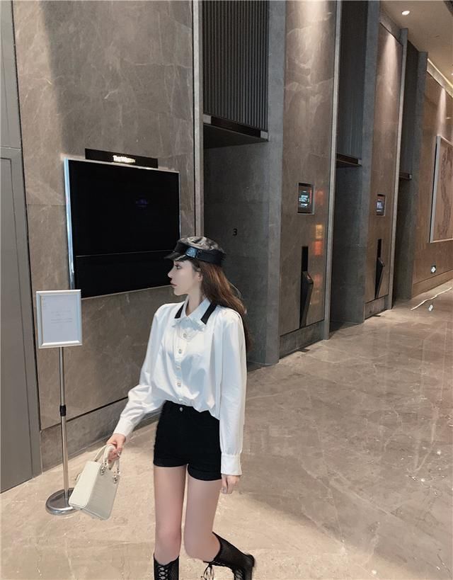  大变身|如何穿出女神模样？一组穿搭让你“大变身”，简单易学有女人味