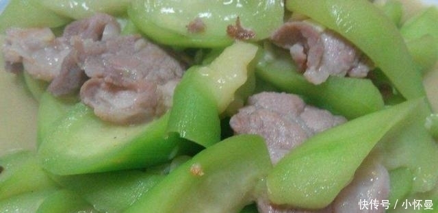 朋友们|丝瓜5种最好吃的做法,简单美味又营养,看看你喜欢吃哪种?