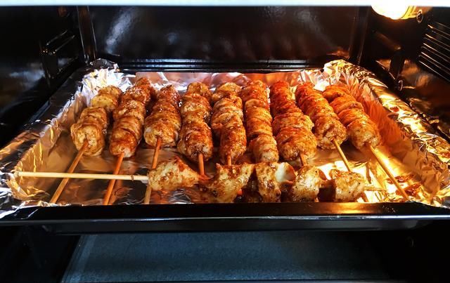  将面筋|家常烤面筋的做法，自制面筋，香辣不用买，一次吃够，教你制作