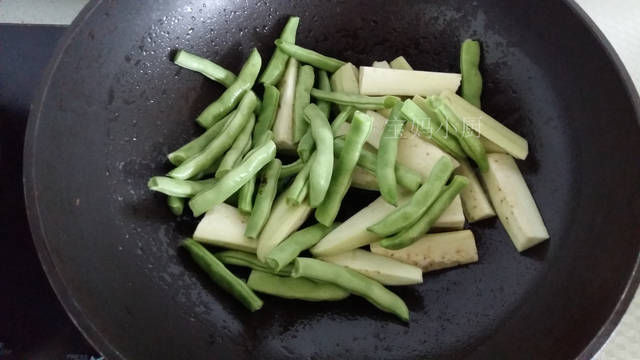 豆角|炒豆角我就爱放点它,味道立刻不一样,吃上就收不住筷