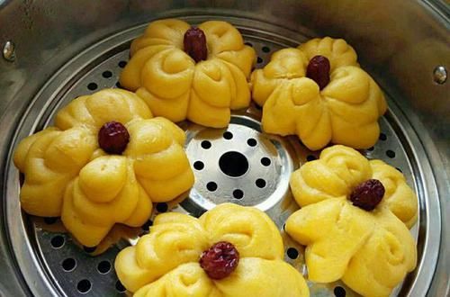  口感|吃了还想吃的南瓜馒头，外形好看口感软绵，做法还不难