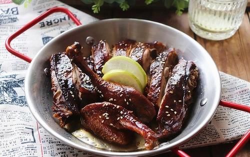  喷香|自制的酱料烤肉才最地道，喷香扑鼻，是最佳的解馋方法