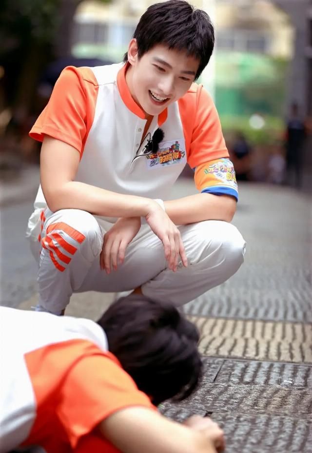  元气|《元气满满的哥哥》：抄袭风波、蹭热度、没内涵，元气哥哥有点尬