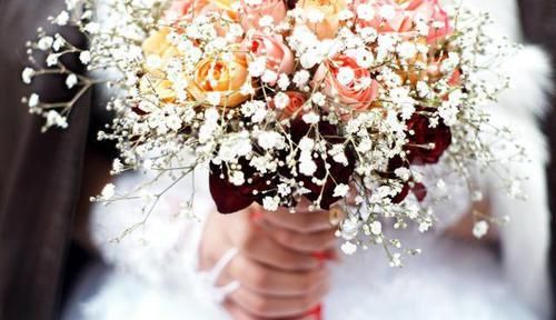  未婚夫|未婚夫车祸后我悔婚，五年后收到一个红包，打开一看泪流满面