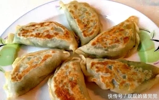 杀菌|此菜健胃杀菌,做成薄皮大馅的盒子,外焦里嫩,咬一口,超鲜美