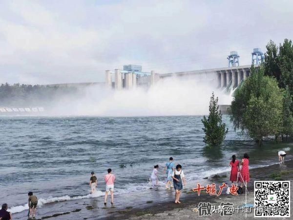  首日|免门票首日，3万余人游览十堰景区