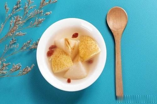 干咳|秋天这水果正当季，三天两头用它熬水喝，去燥火止干咳，贵也值得