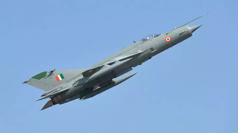 印度空军一架米格-21战机坠毁，多人死伤