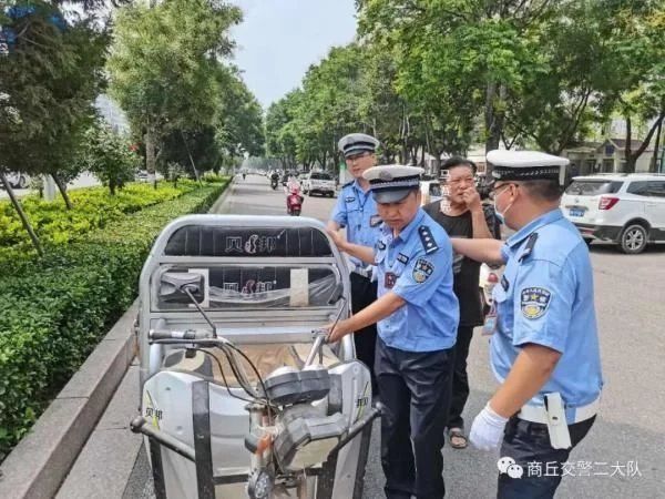 环境|看看都有那些人在破坏文明交通环境、你是否也在其中?