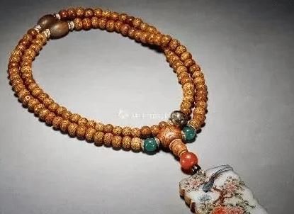  值钱|老星月菩提手串真的很值钱吗？和新料价格相差百倍，成交量说明了一切