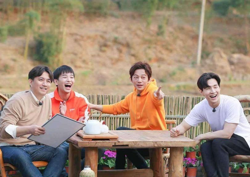 向往的生活|黄磊不小心说漏嘴:下季《向往生活》将换嘉宾?导演圆场都来不及