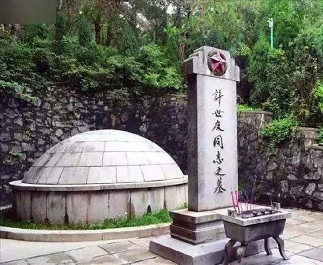 广西|开国上将许世友,虽然终身爱喝茅台酒,但其实很有节制并不酗酒