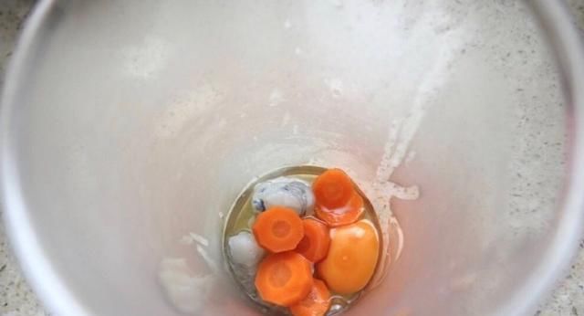  适合|面条这样做，超级软烂，没牙的宝宝也能吃，适合8个月以上宝宝