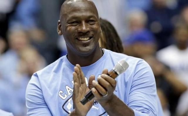  品牌|安德玛将为库里打造个人品牌，这一举动背后的意义有多大？