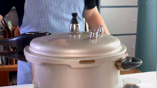 啤酒|秋天，是吃鸭子的好时节，教你做魔芋啤酒鸭，香味扑鼻，全家点赞