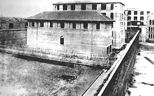 机器厂|80年代华北第一杀手10秒开保险柜，挖地道越狱，一年杀28人
