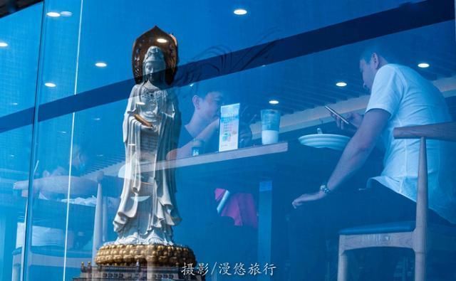  爱上读书馆|三亚，一个去了就不想走的城市4天3晚，带你玩转三亚精华