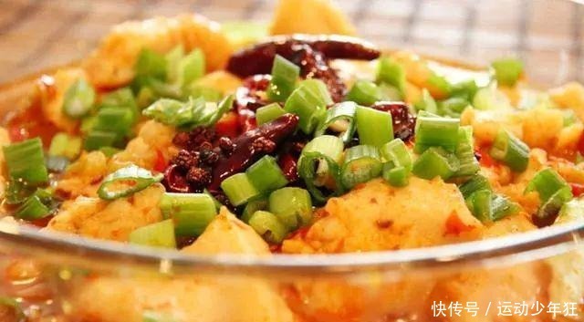 滑嫩|水煮鱼的家常少油做法,鱼片滑嫩,香辣可口制作简单