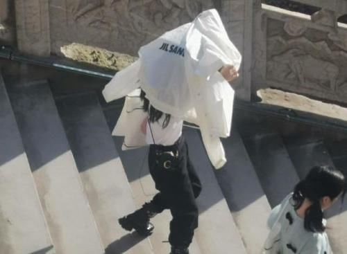  更好|状态更好，造型升级！但这3个行为，暴露了赵丽颖的憨憨本质