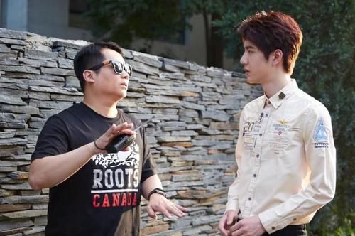  王一博|陈章铭导演为王一博抱不平，不懂他为何第四，粉丝：王一博也没懂