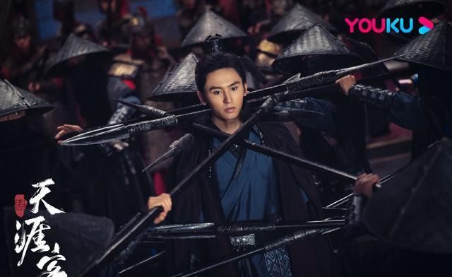 龚俊|《天涯客》新剧照，龚俊白衣俊美非凡，张哲瀚古装霸气绝了