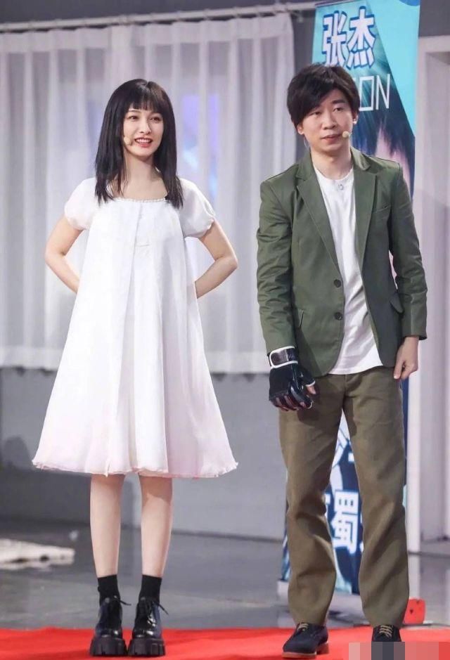  越活|有种“逆袭”叫吴昕，旧照和现在对比，越活越年轻