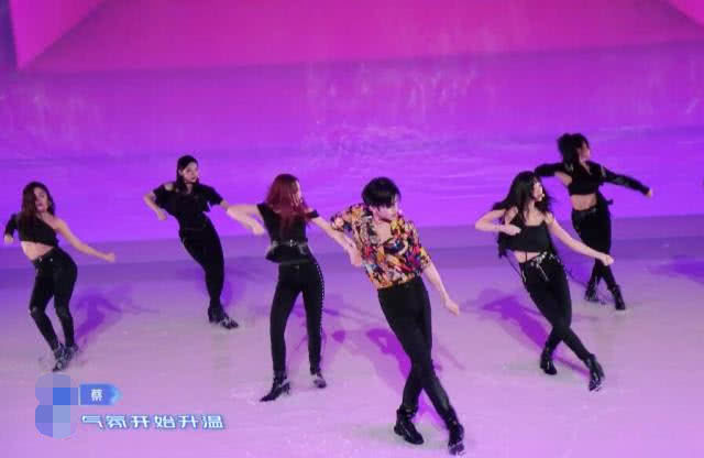  Lisa|导师合作舞台，有谁注意蔡徐坤和许馨文的互动？Lisa都羡慕了