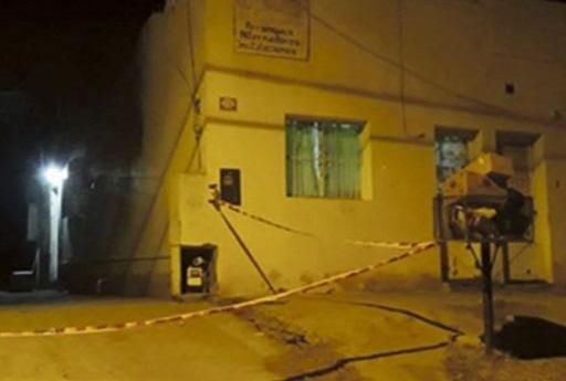  邻居家|女子从邻居家窗户旁经过时，意外看到10岁女孩悬挂着的尸体